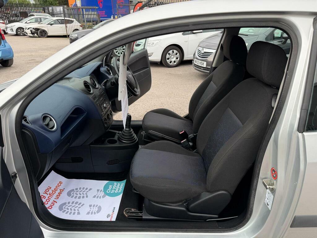 Ford Fiesta 1.4 Zetec Climate Silver #17