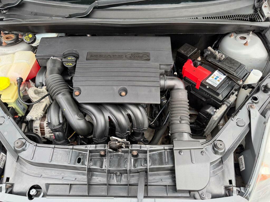 Ford Fiesta 1.4 Zetec Climate Silver #13