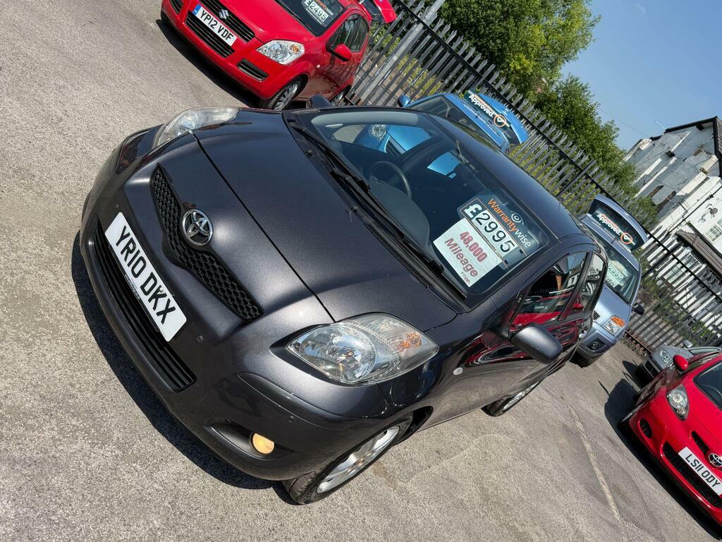 Toyota Yaris Hatchback Red #11