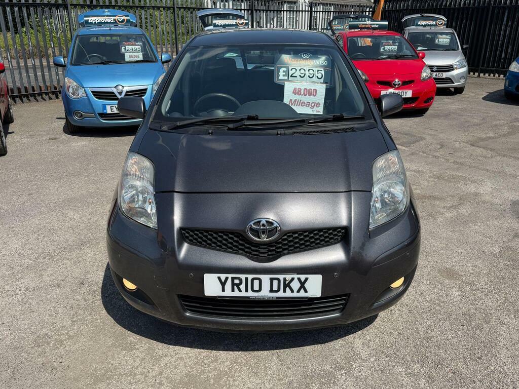 Toyota Yaris Hatchback Red #2