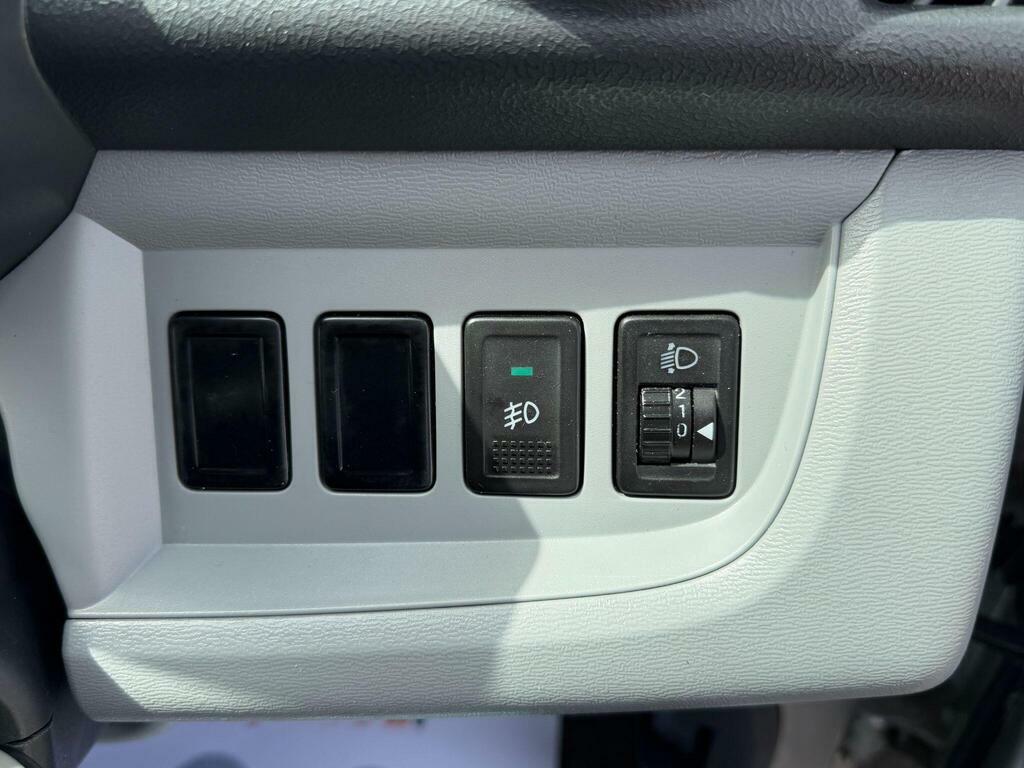 Nissan Pixo Acenta Silver #18