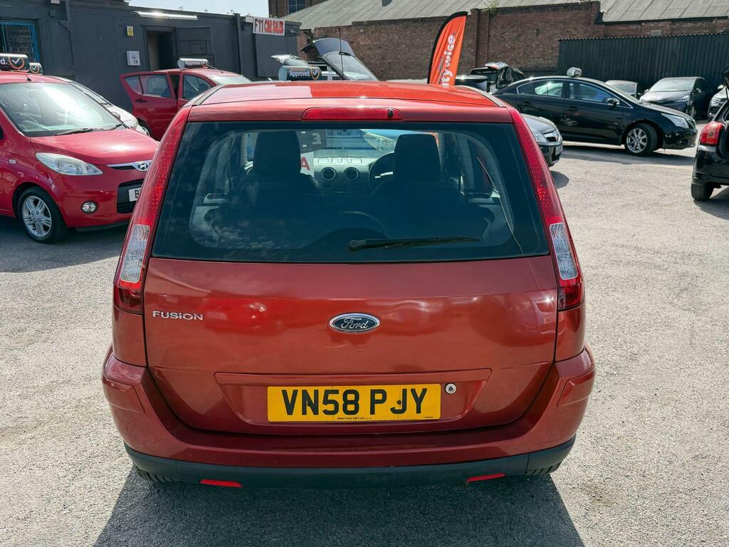Ford Fusion 1.6 Zetec Climate Red #6