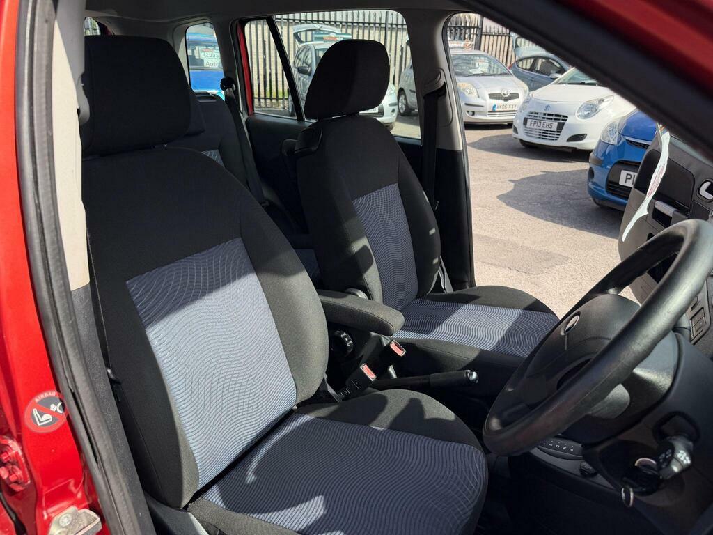 Ford Fusion 1.4L Zetec Climate Silver #22