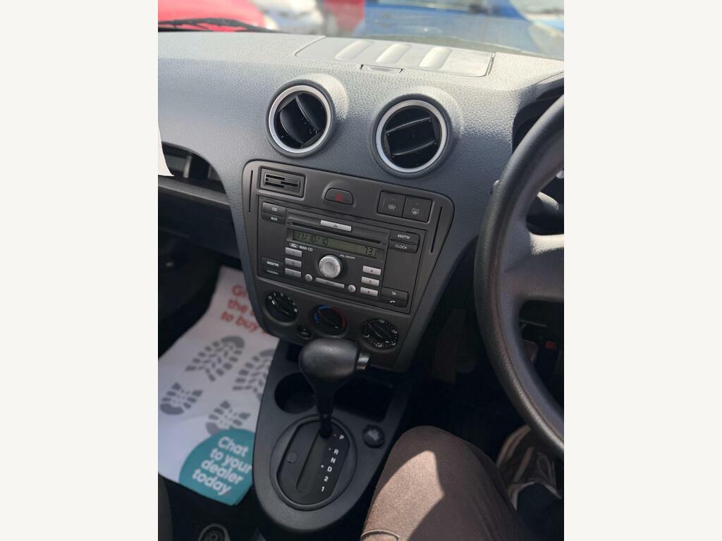 Ford Fusion 1.4L Zetec Climate Silver #12