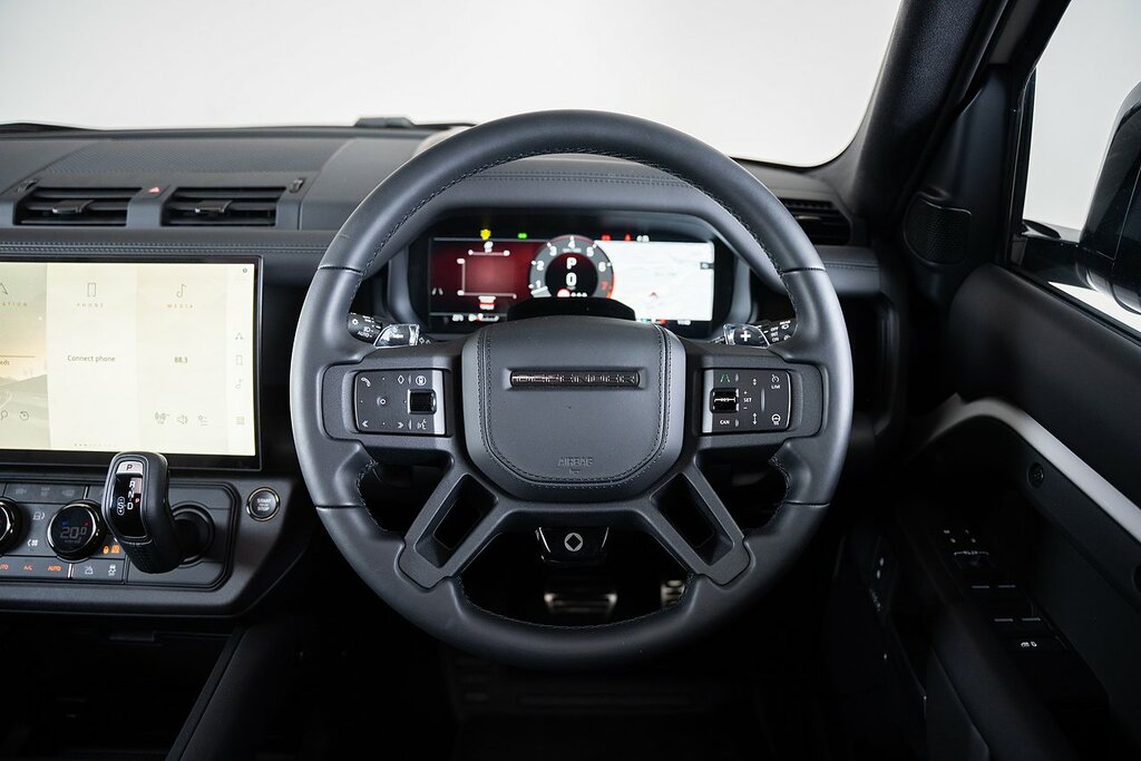 Land Rover Defender 110 D350 110 X-dynamic Hse Woolstone Green Green #17