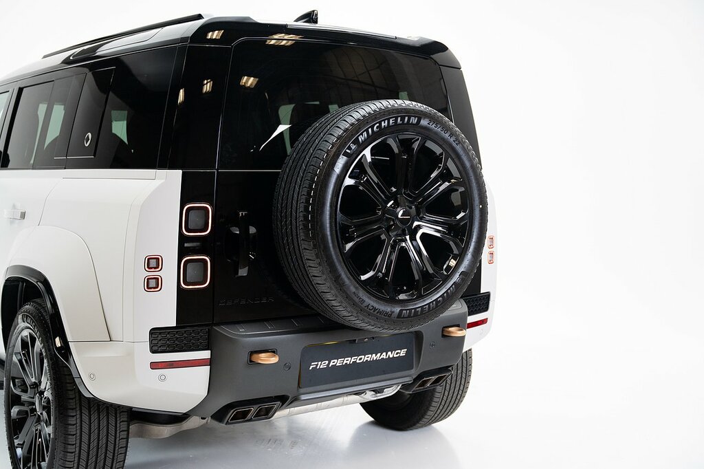 Land Rover Defender 110 D350 110 X-dynamic Hse Woolstone Green Green #28