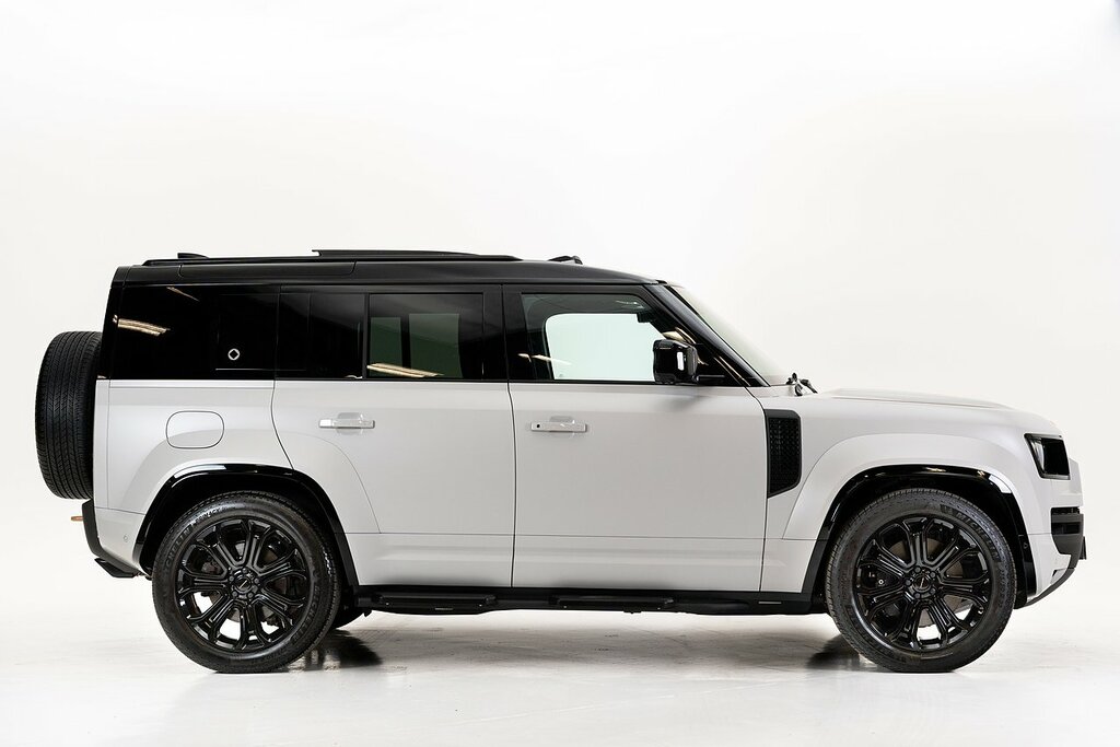Land Rover Defender 110 P635 V8 Mhev Octa Grey #6
