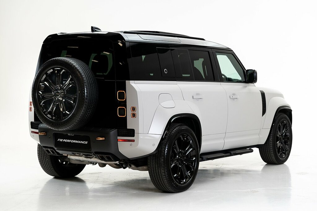 Land Rover Defender 110 D350 110 X-dynamic Hse Woolstone Green Green #7
