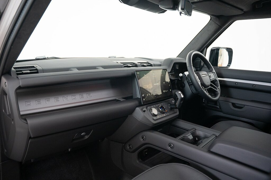 Land Rover Defender 110 D350 110 X-dynamic Hse Woolstone Green Green #19