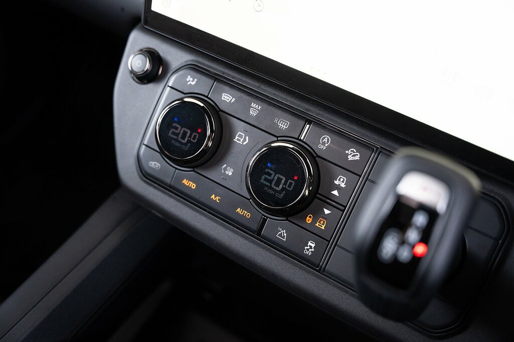 Land Rover Defender 110 D350 110 X-dynamic Hse Woolstone Green Green #39