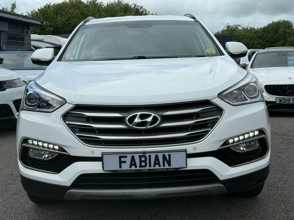 Hyundai Santa Fe 2.2L Premium White #4