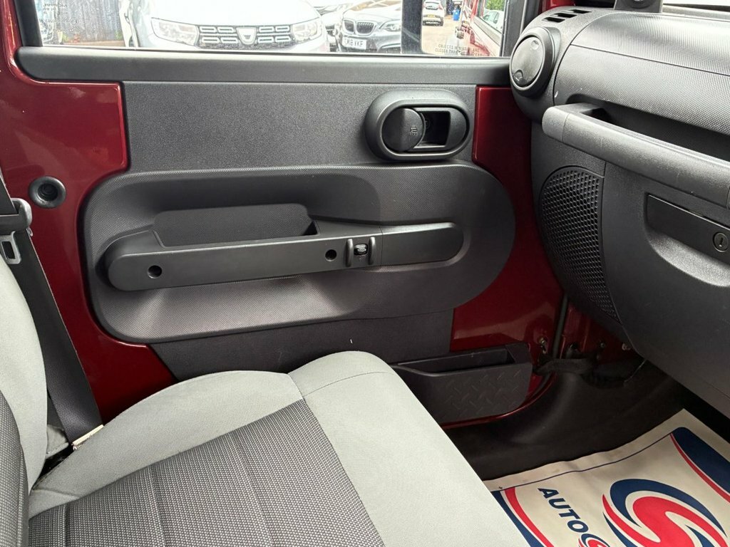 Jeep Wrangler Sport Unlimited Silver #14