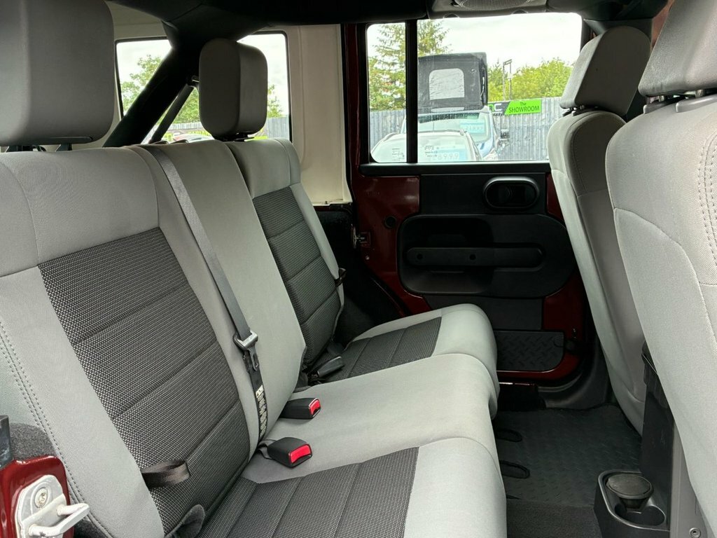 Jeep Wrangler Sport Unlimited Silver #15