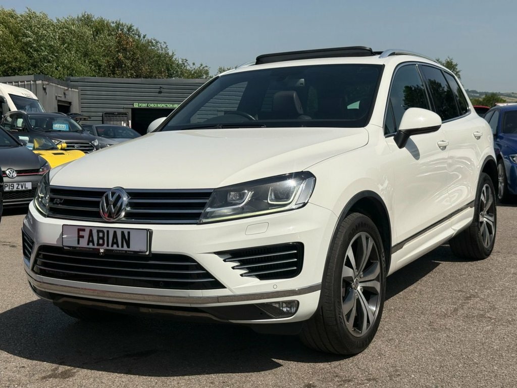 Volkswagen Touareg 3L R-line White #3