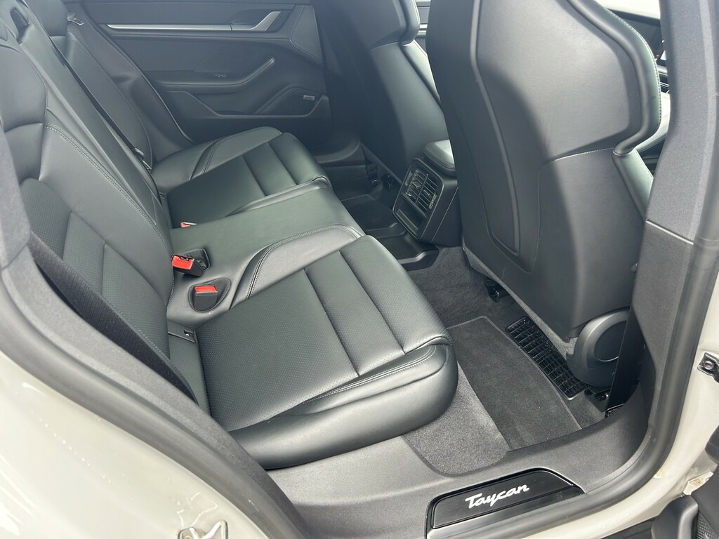 Porsche Taycan Base Black #25