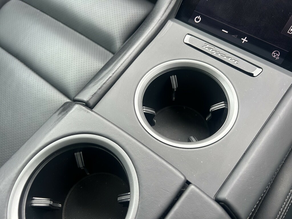 Porsche Taycan Base Black #15