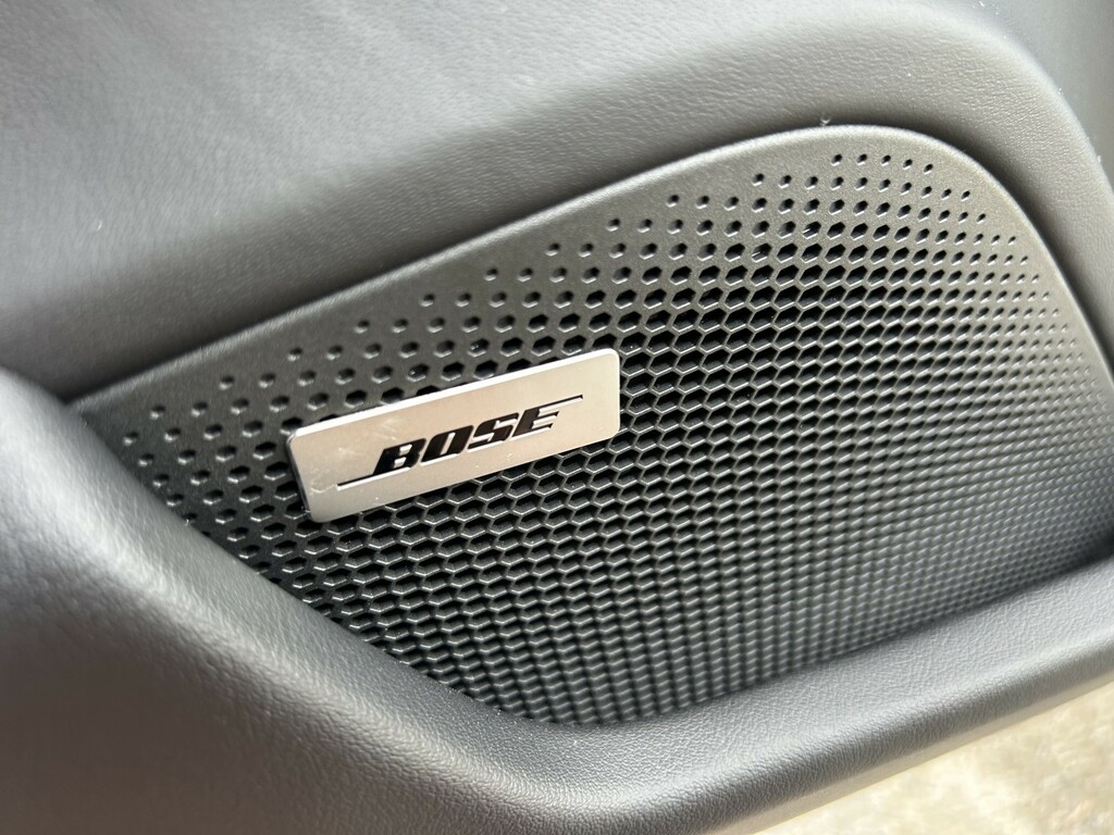 Porsche Taycan Base Black #34