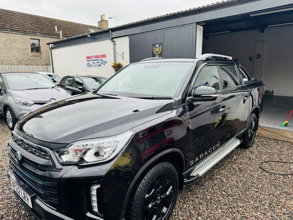 SsangYong Musso 2.2 D Saracen Black #2