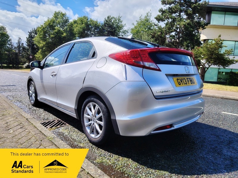Honda Civic 1.8 I-vtec Es-t Hatchback Silver #5