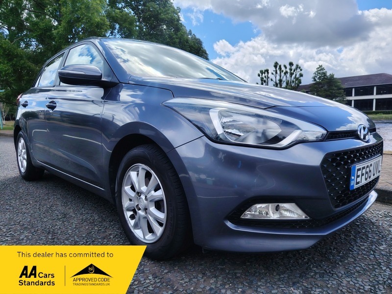 Hyundai I20 Hatchback Red #14