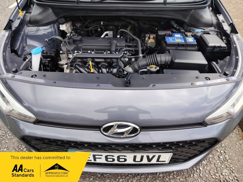 Hyundai I20 Hatchback Red #41