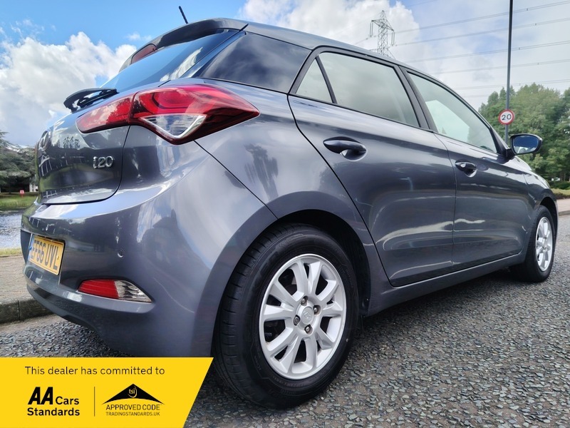 Hyundai I20 Hatchback Red #21