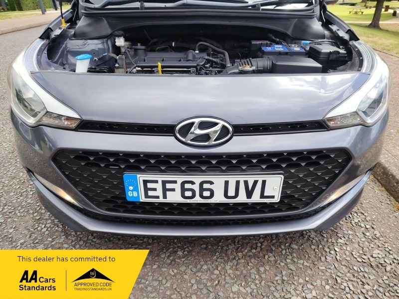Hyundai I20 Hatchback Red #40