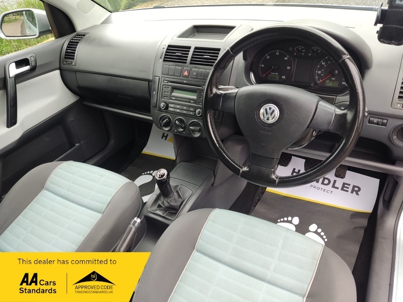 Volkswagen Polo Se Red #26