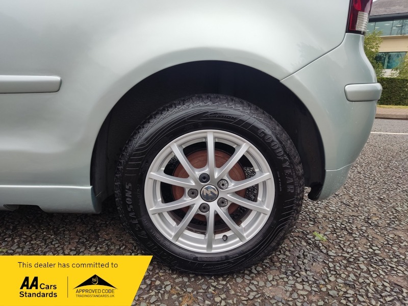 Volkswagen Polo Se Red #20