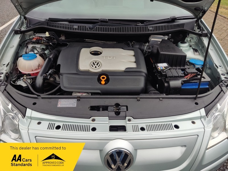 Volkswagen Polo Se Red #34
