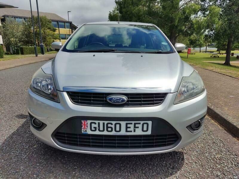 Ford Focus 1.8 Zetec Hatchback Silver #2