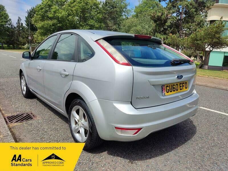 Ford Focus 1.8 Zetec Hatchback Silver #5