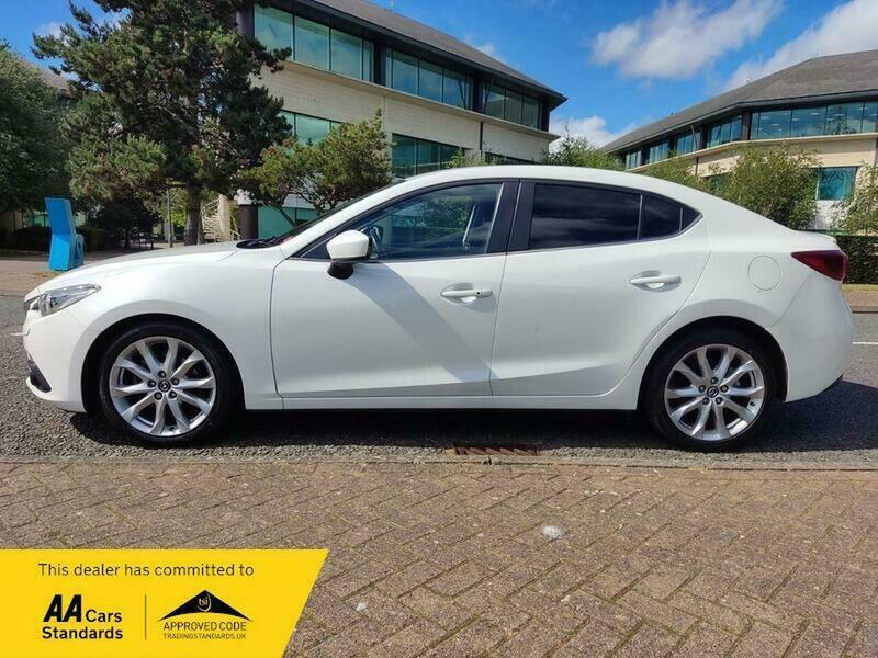 Mazda 3 2.0 Skyactiv-g Sport Nav White #4