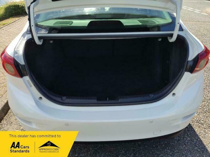 Mazda 3 2.0 Skyactiv-g Sport Silver #9