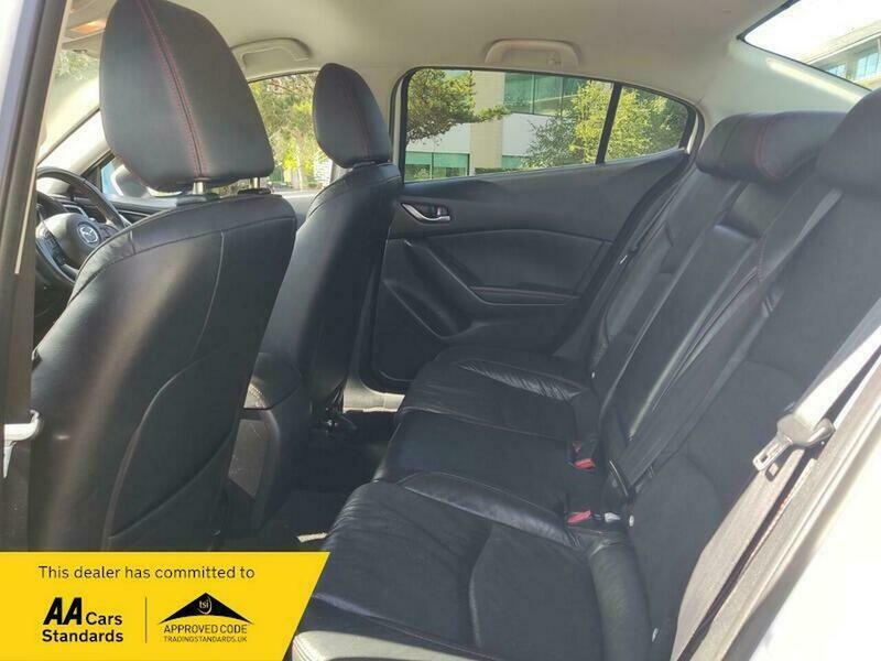 Mazda 3 2.0 Skyactiv-g Sport Silver #36