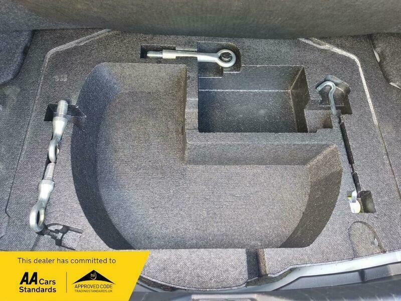 Mazda 3 2.0 Skyactiv-g Sport Silver #10