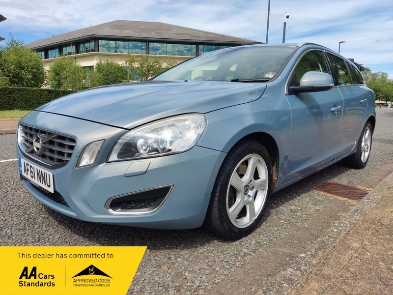 Volvo V60 T3 R-design Black #14