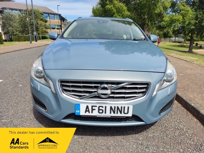 Volvo V60 2.4 D5 Se Lux Blue #2
