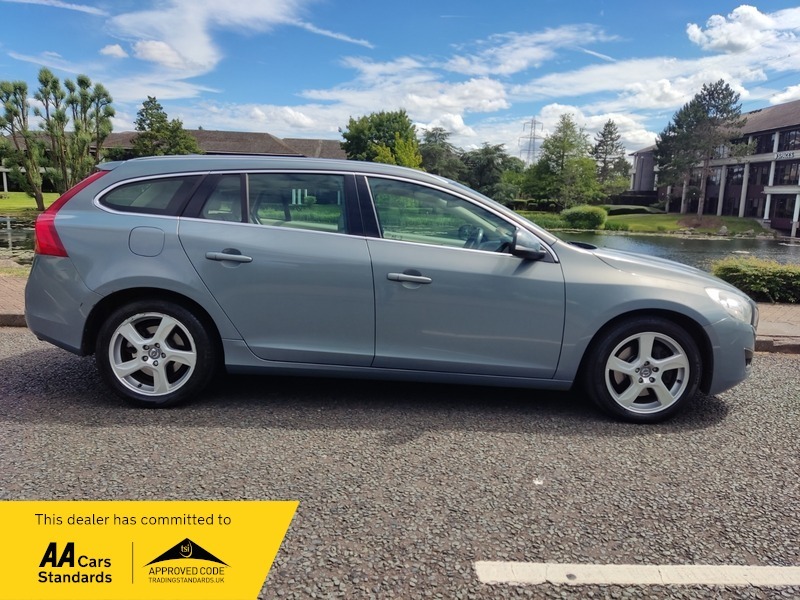 Volvo V60 T3 R-design Black #12