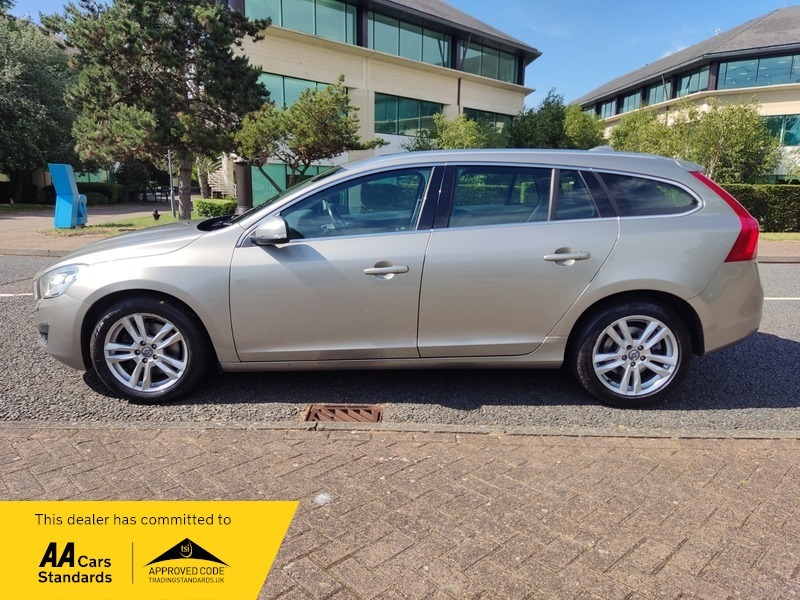 Volvo V60 2.4 D5 Se Lux Gold #4