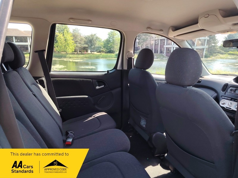 Toyota Verso 1.4 D-4d T Spirit Blue #24