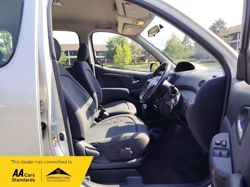 Toyota Verso 1.4 D-4d T Spirit Blue #23