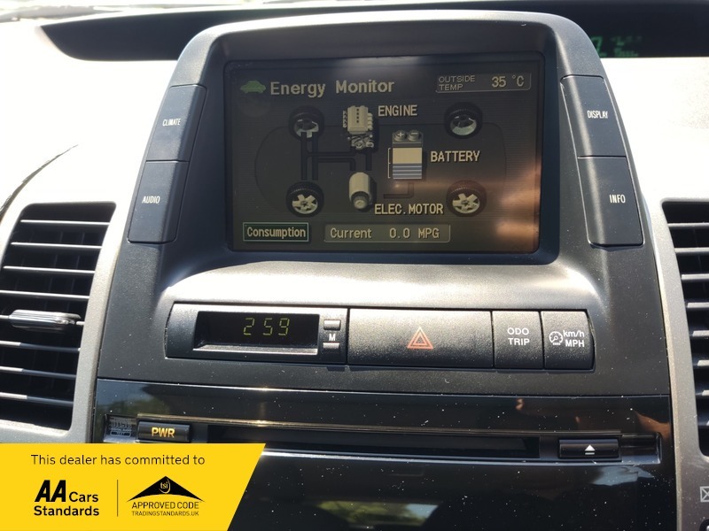 Toyota Prius 1.5 T3 Cvt Silver #27