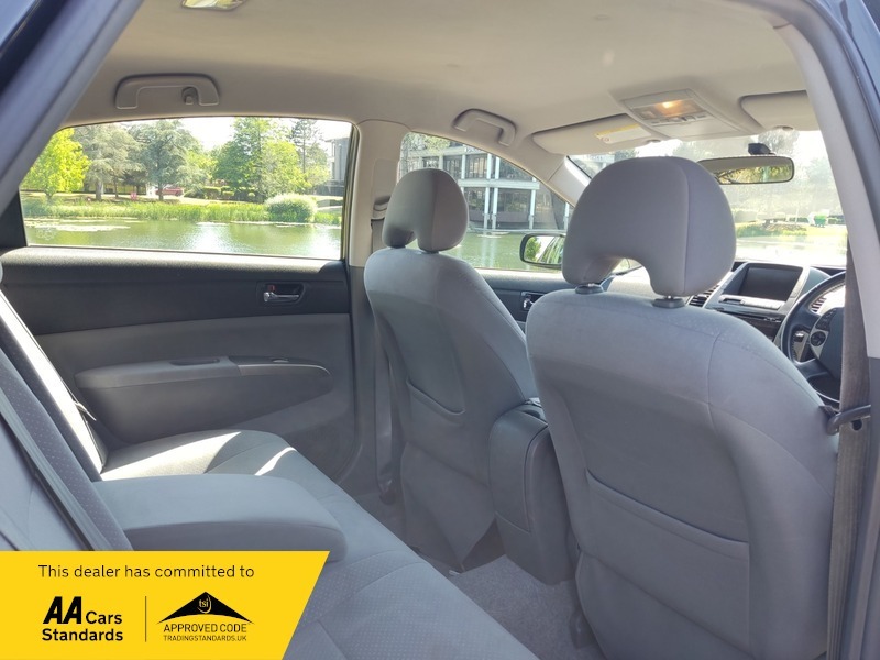 Toyota Prius 1.5 T3 Cvt Silver #31