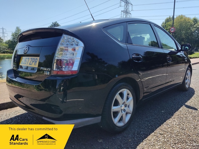 Toyota Prius 1.5 T3 Cvt Silver #15