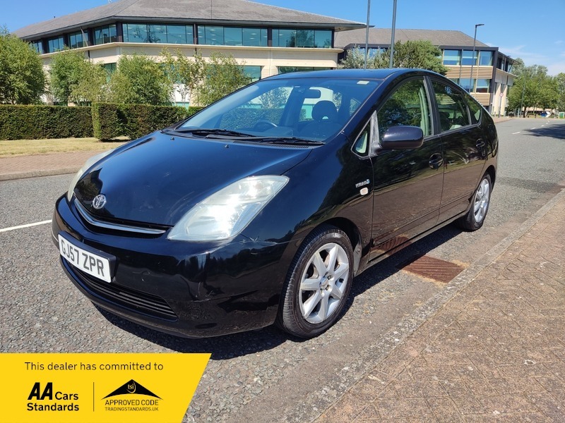 Toyota Prius 1.5 T3 Hatchback Black #3
