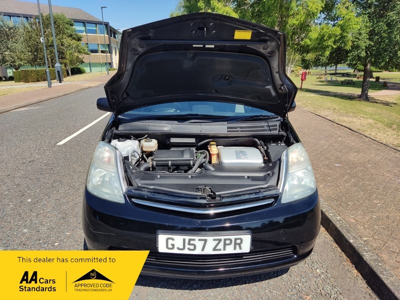 Toyota Prius 1.5 T3 Cvt Silver #38