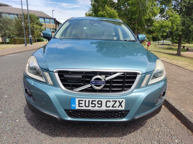 Volvo XC60 2.4 D5 Se Lux Blue #2