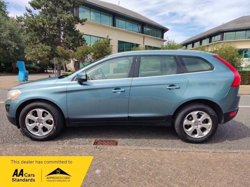 Volvo XC60 2.4 D5 Se Lux Blue #4