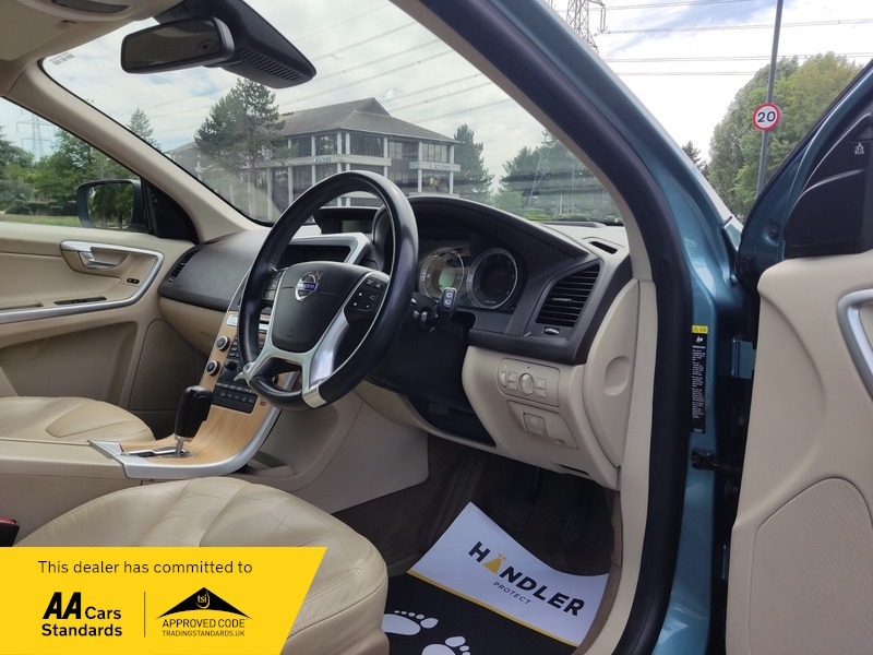 Volvo XC60 2.4 D5 Se Lux Awd 205 Bhp Black #21